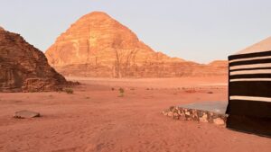 wadi rum happy camp pyramid portal